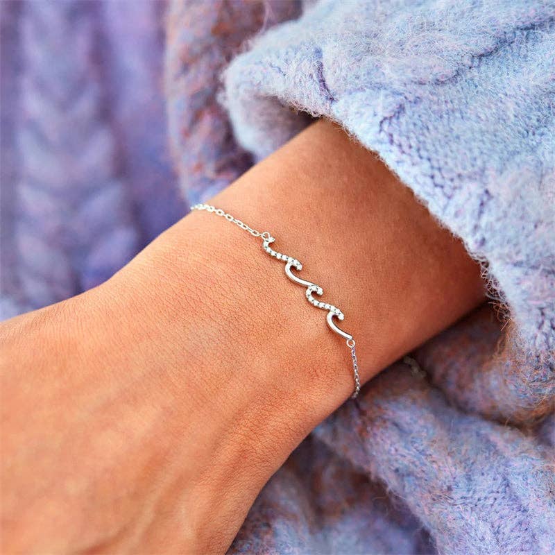 Dainty Ocean Wave Bracelet: Silver